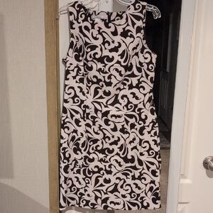 Sleeveless Dark Brown & White Patterned Shift Dress